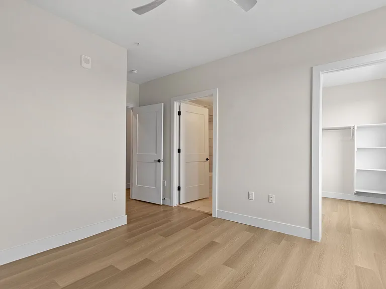 Frameline Apartments — Photo 48