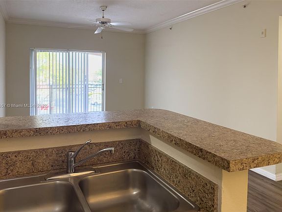 4th image of 220 SW 116th Ave #15305