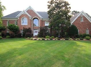 27 Valley Estates Dr, Little Rock, AR 72212