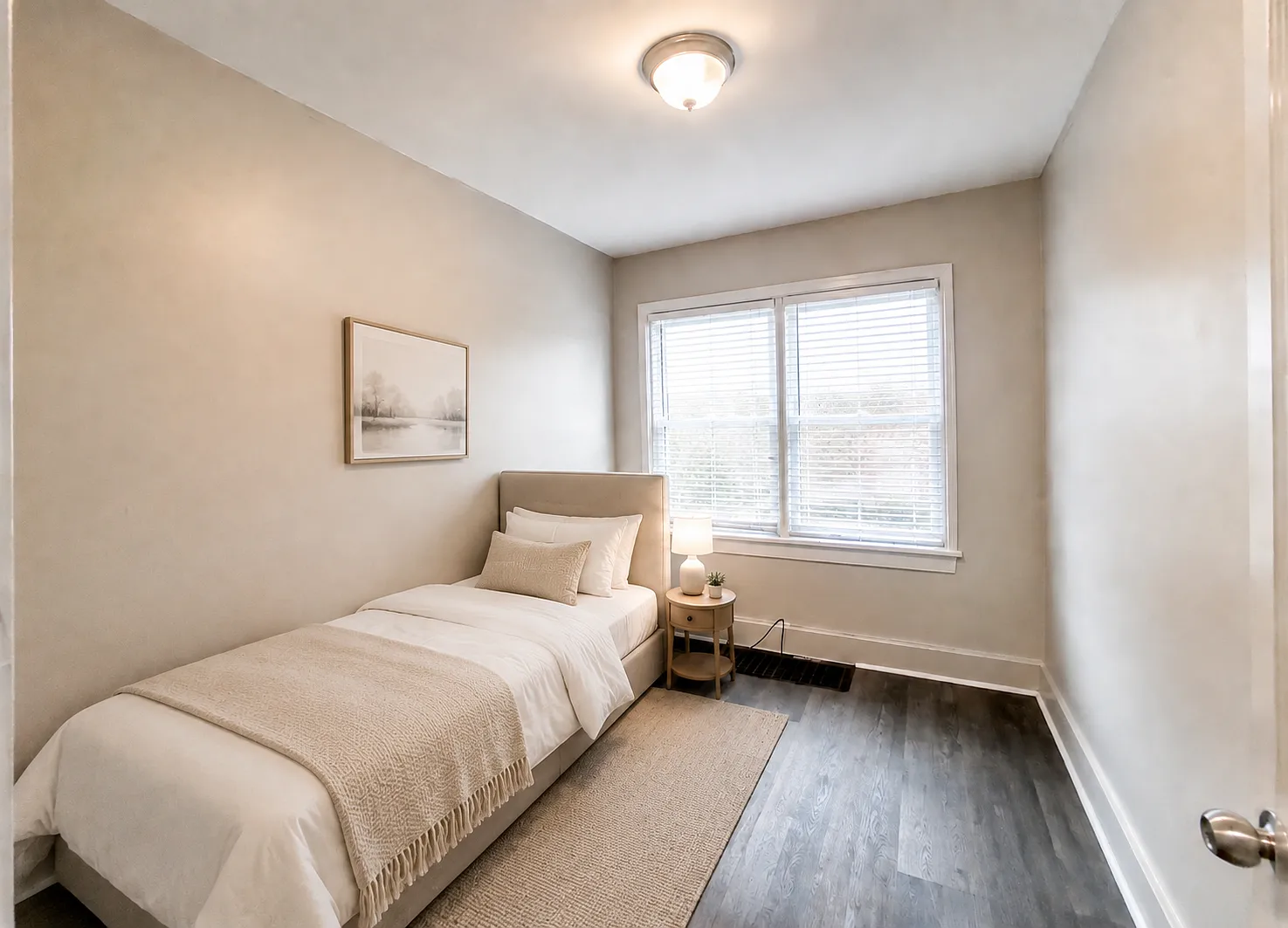 2 bed, 1.0 bath, 1000 sqft, $1,200 — Photo 4