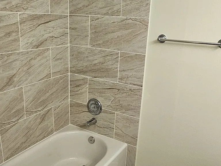 912 Highlands Blvd — Photo 16