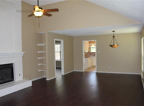 2nd image of 1673 Prescott Cir