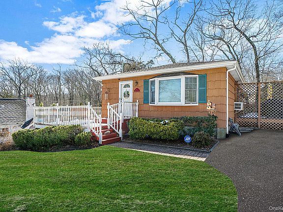 2nd image of 6 Hillside Road