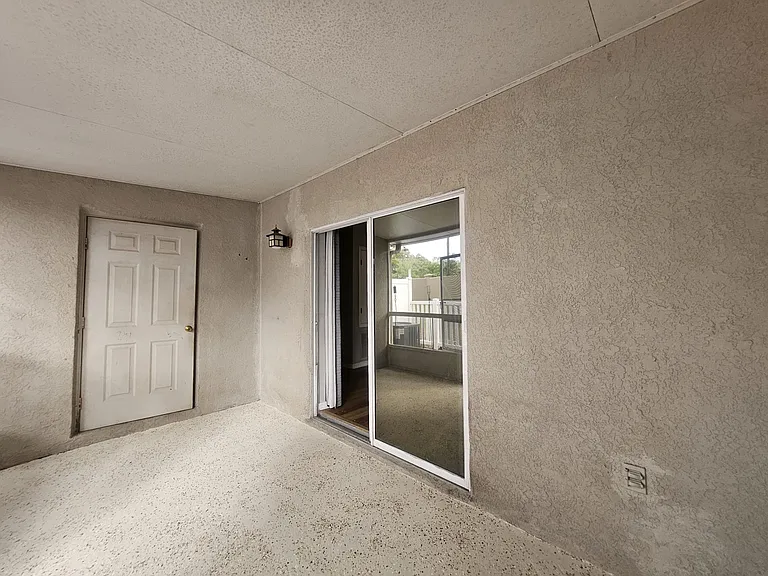 10106 Belleville Pl — Photo 31