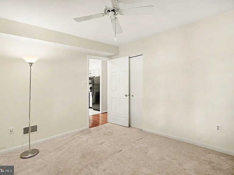 205 Valley Stream Ln #205 — Photo 9