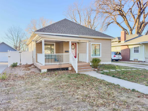 918 W 22nd St, Kearney, NE 68845
