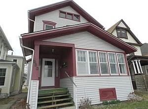 1st image of 830 N Main St Unit 2