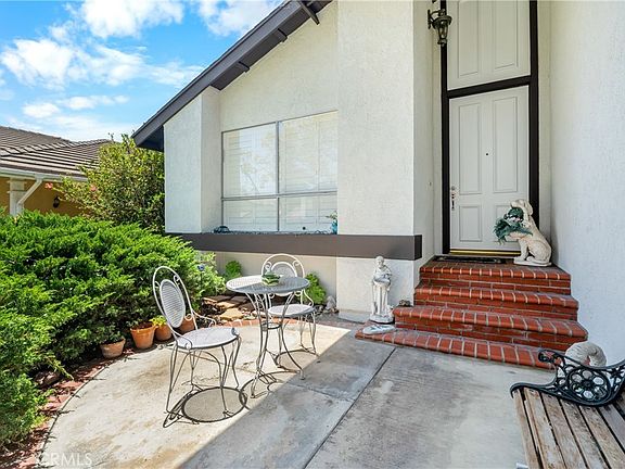4th image of 16623 Windward Ave