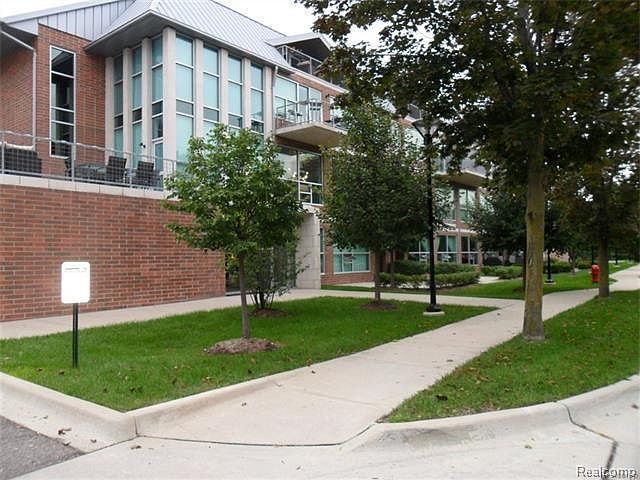 1st image of 300 Hamilton St APT 103