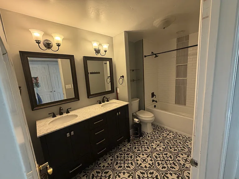 454 Silverhorn Dr — Photo 8