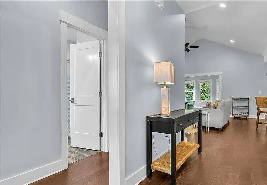 3 bed, 1851 sqft, $2,800 — Photo 4