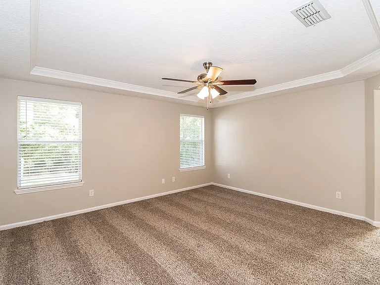 299 Thornbrook Ct — Photo 7