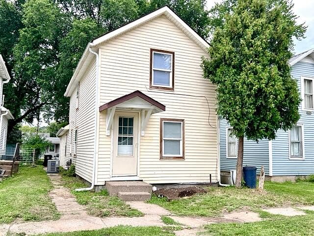 1st image of 517 Evans St
