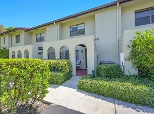 21207 Lago Cir, Boca Raton, FL 33433