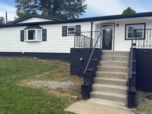 1153 Venetia Rd, Eighty Four, PA 15330