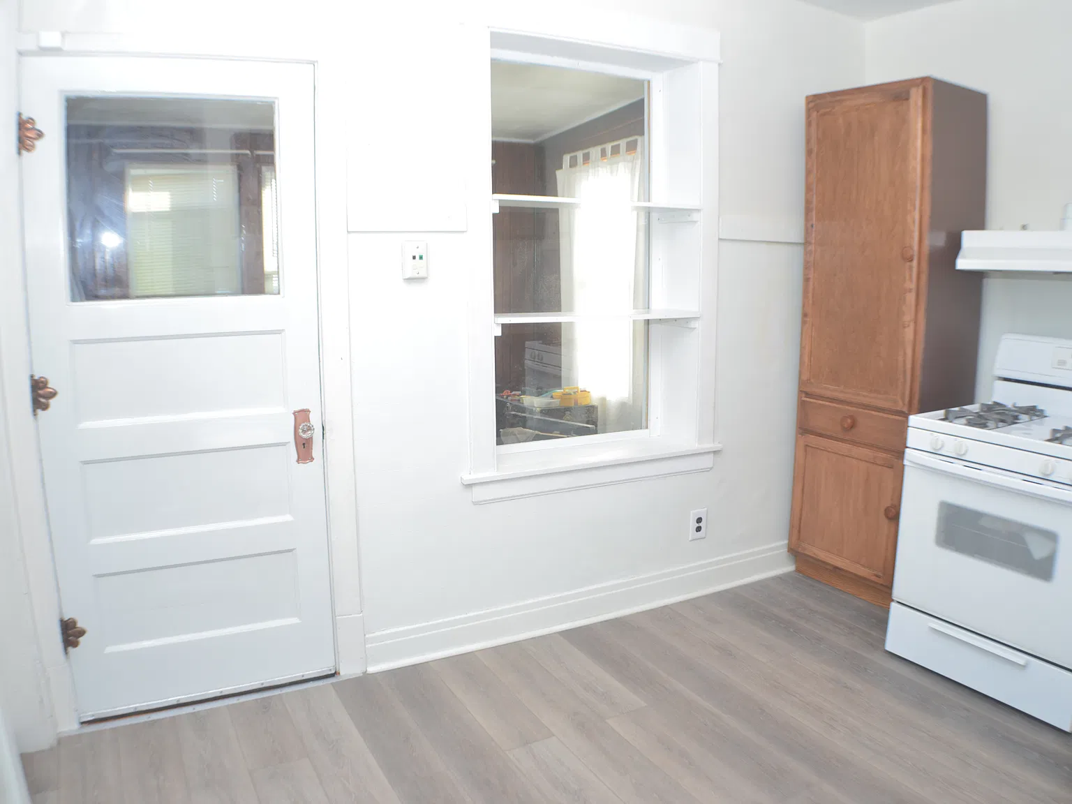 2 bed, $1,900 — Photo 2