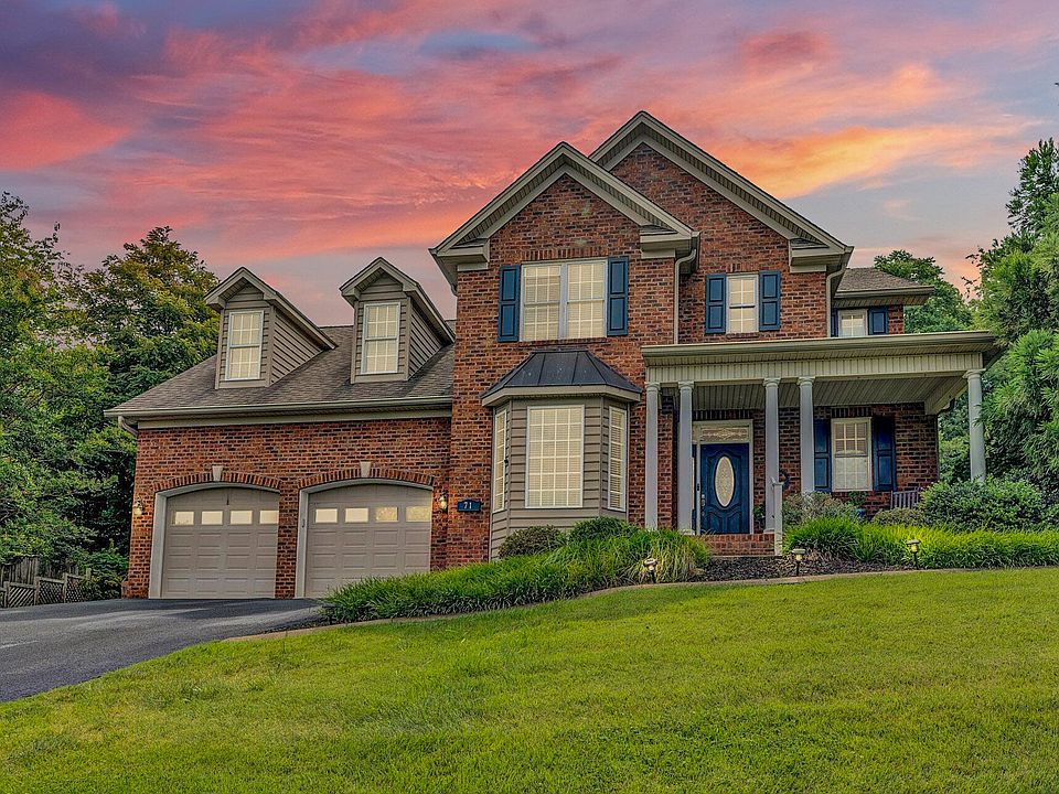 1st image of 71 Brookwood Cir