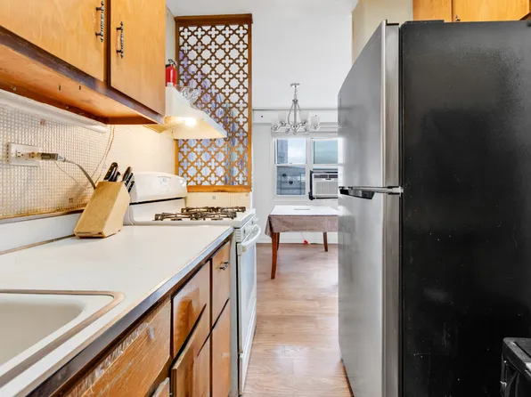 2940 West 5th Street image 8 of 21