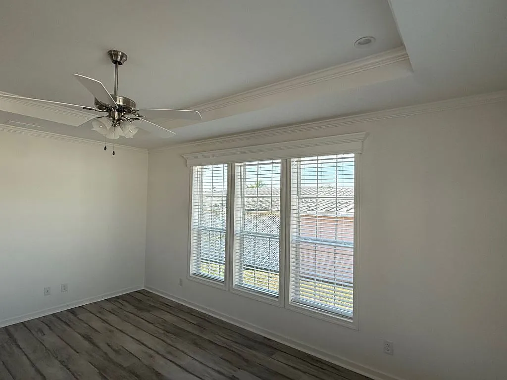 2 bed, 2.0 bath, 1460 sqft, $1,599 — Photo 3