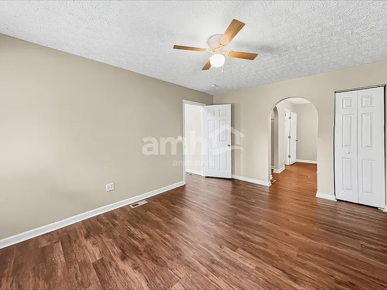 368 Evergreen Cir — Photo 9