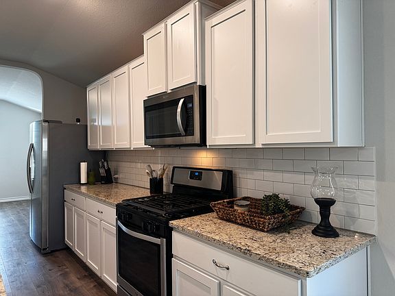 Microwave oven, gas stove