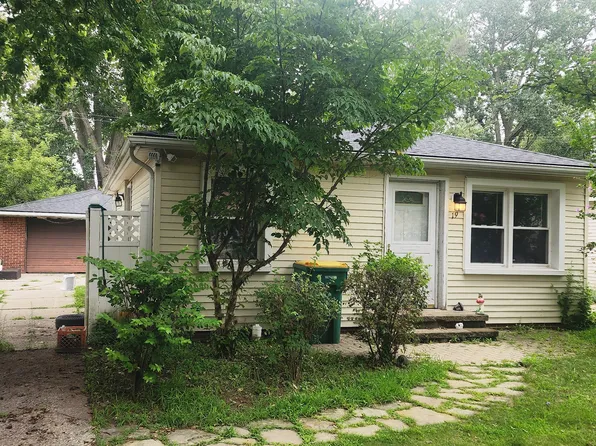 19 Devonshire Rd, Ypsilanti, MI 48198