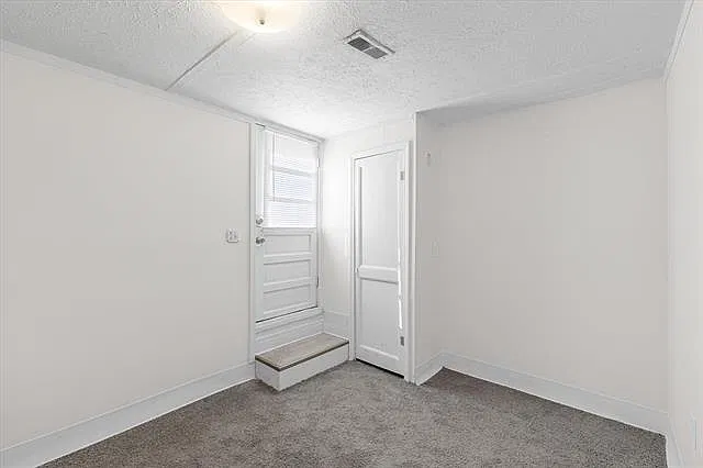 2 bed, 750 sqft, $800 — Photo 4