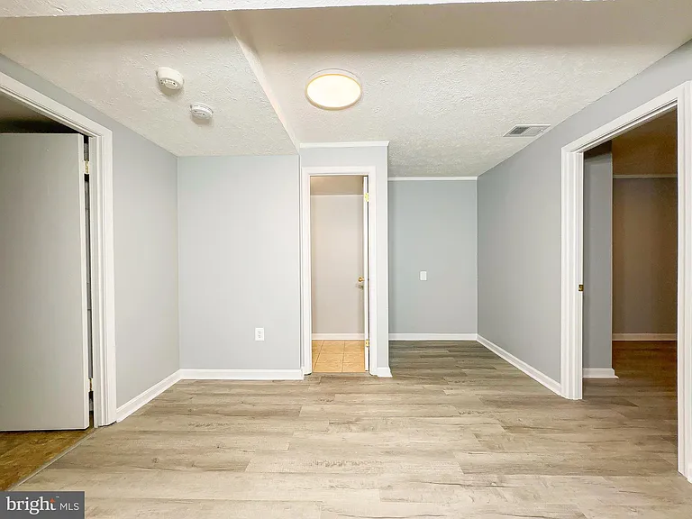 9206 Lorelei Ct — Photo 46
