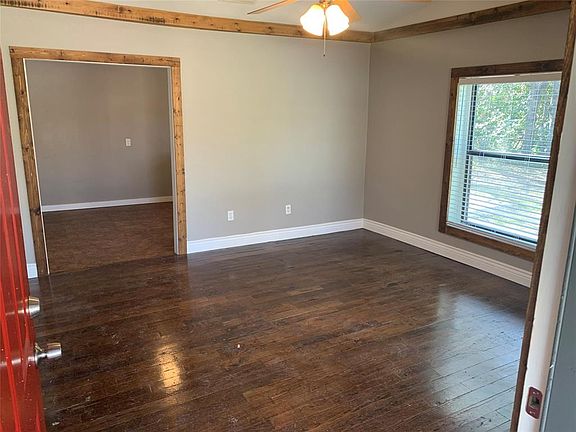 2nd image of 134 Decker Ln