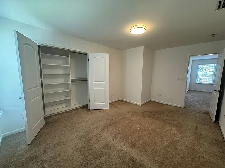 1507 Kellys Landing Dr — Photo 5