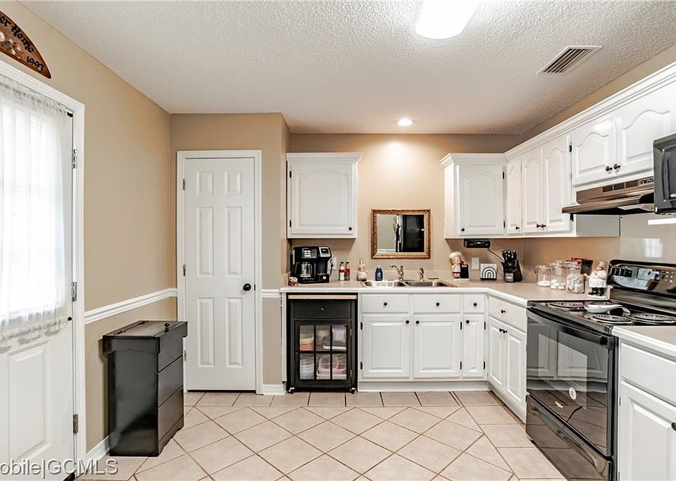 2nd image of 8653 Taber Dr