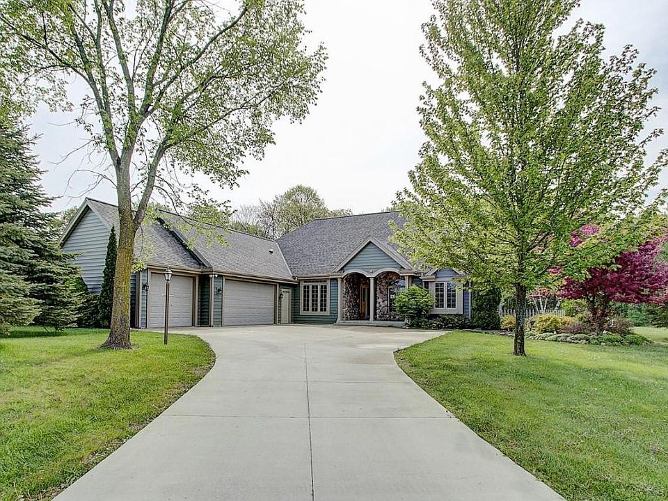 1st image of 4672 Pleasant Heights Pl