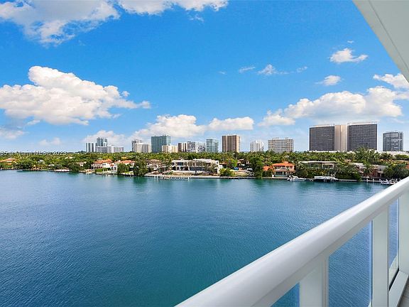 3rd image of 9821 E Bay Harbor Dr APT 804