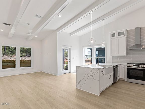 3rd image of 32 Asher St