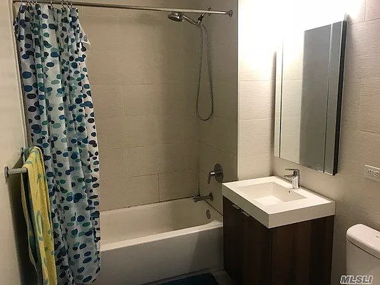 Rented by Trusted Property Advisors Corp | media 30