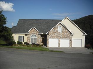 414 Jones Ln, Clinton, TN 37716
