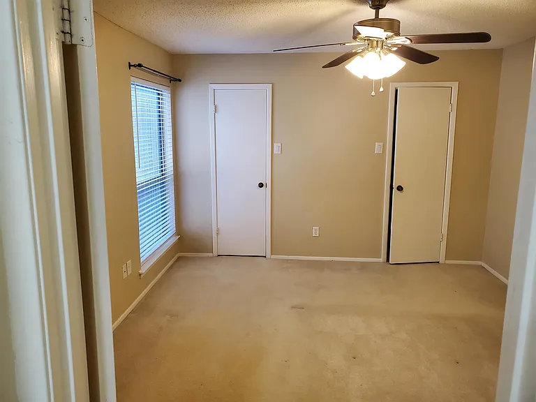 2902 Southern Cross Dr — Photo 8