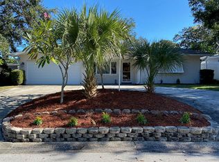 763 Crescent Dr, Largo, FL 33770