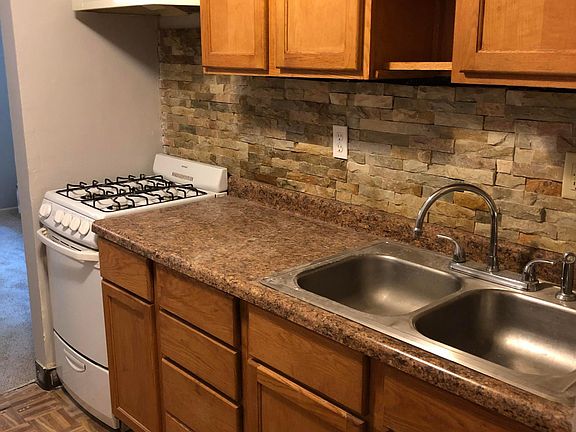 4th image of 2409 Colfax Ave S APT 3