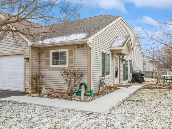 3034 Impressions Dr, Lake In The Hills, IL 60156