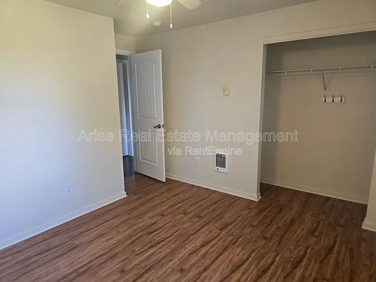 803 Scenic Loop — Photo 9