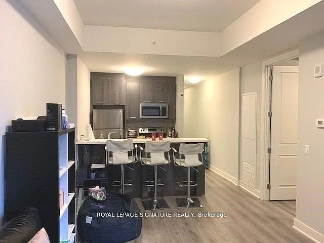 150 Main St W #1110 — Photo 6
