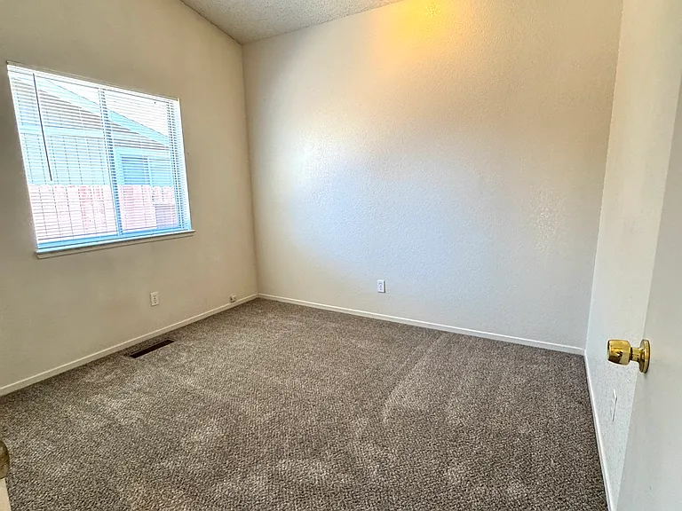 7607 Water View Way — Photo 15
