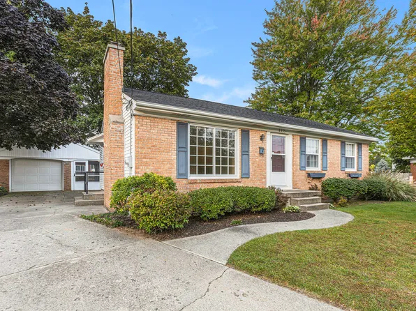 2335 Sharon Ave SW, Wyoming, MI 49519