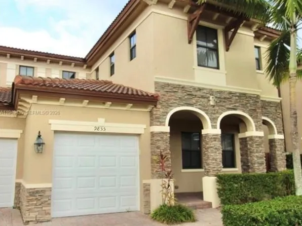 9855 NW 89th Ter, Doral, FL 33178