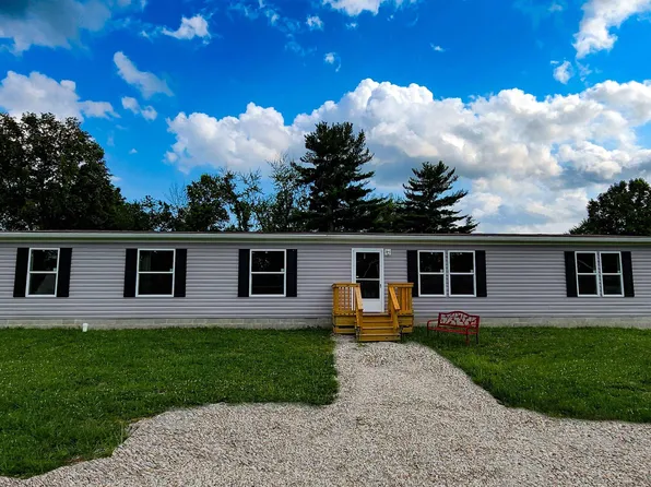 969 SE A St, Linton, IN 47441