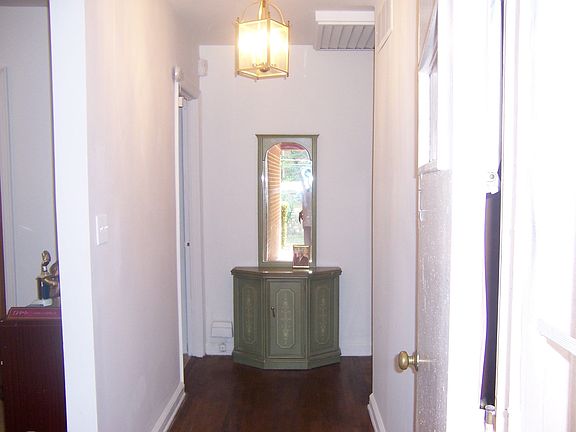 Foyer/Entrance