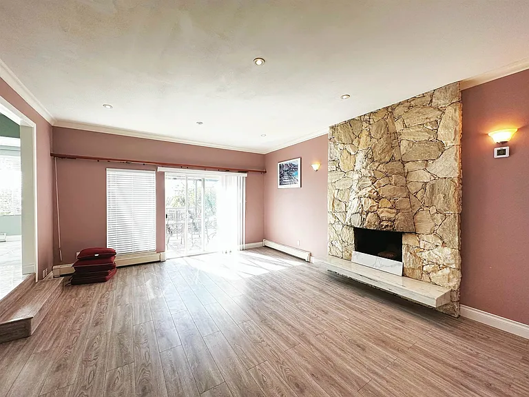 3847 Prospect Rd #UPPER LEVEL — Photo 9