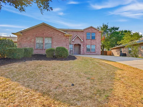 1002 Chatham Ln, Forney, TX 75126