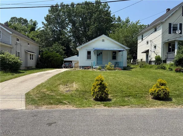 6350 Meadowbrook Rd, Garfield Heights, OH 44125
